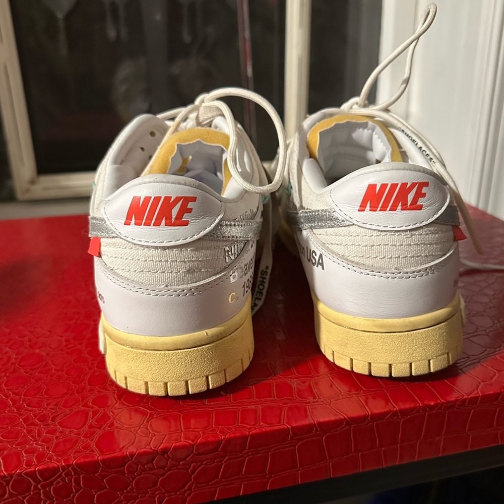 Nike Off-White Low Dunk 01 out of 50 white sneakers - Picture 6 of 13